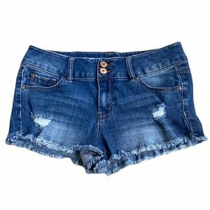 Refuge Destroyed Frayed Shorts Sz. 4‎